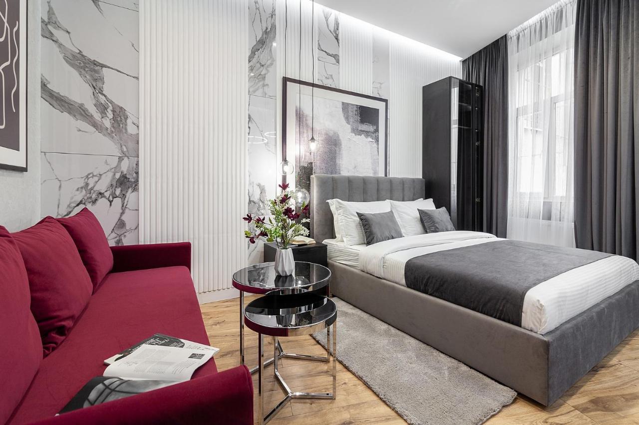 Lovely Apartment On Drahomanova Street Leopoli Esterno foto