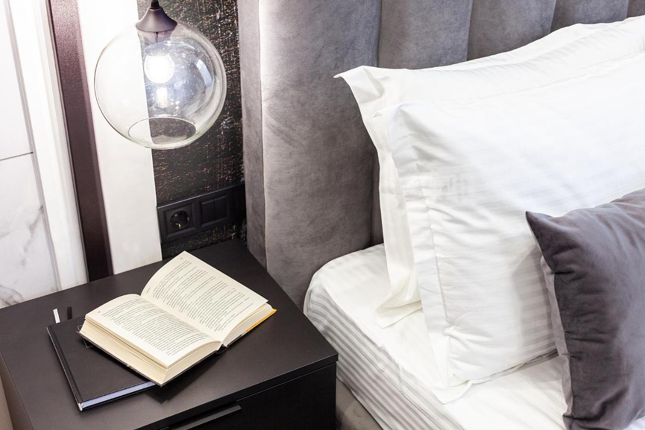 Lovely Apartment On Drahomanova Street Leopoli Esterno foto