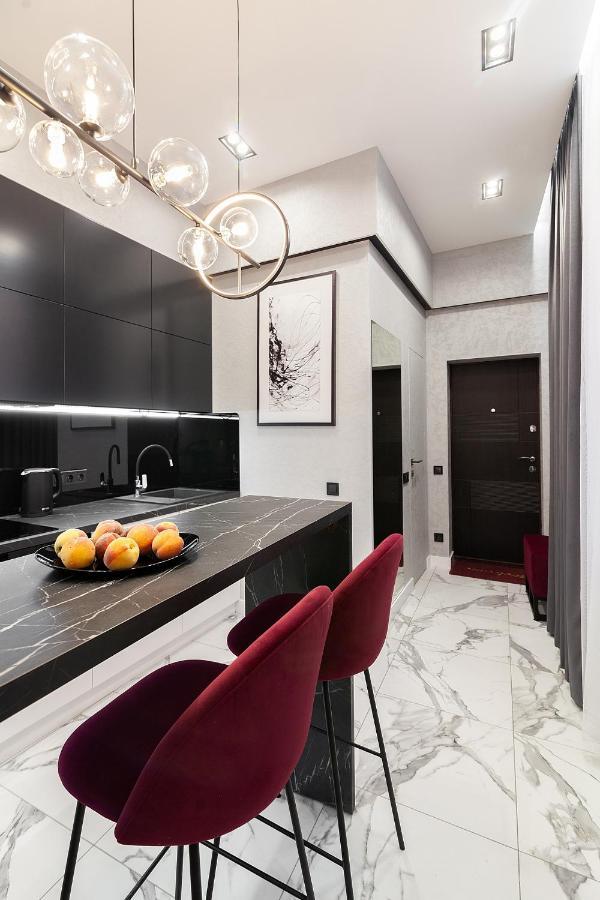 Lovely Apartment On Drahomanova Street Leopoli Esterno foto