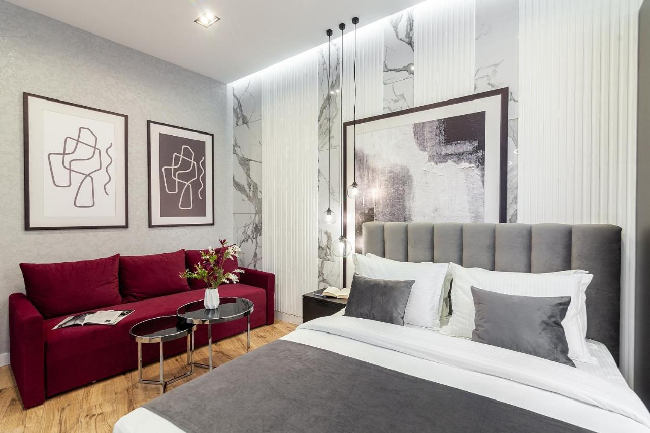 Lovely Apartment On Drahomanova Street Leopoli Esterno foto