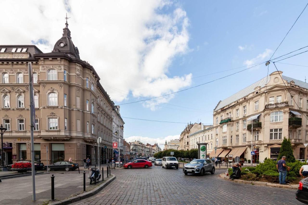 Lovely Apartment On Drahomanova Street Leopoli Esterno foto