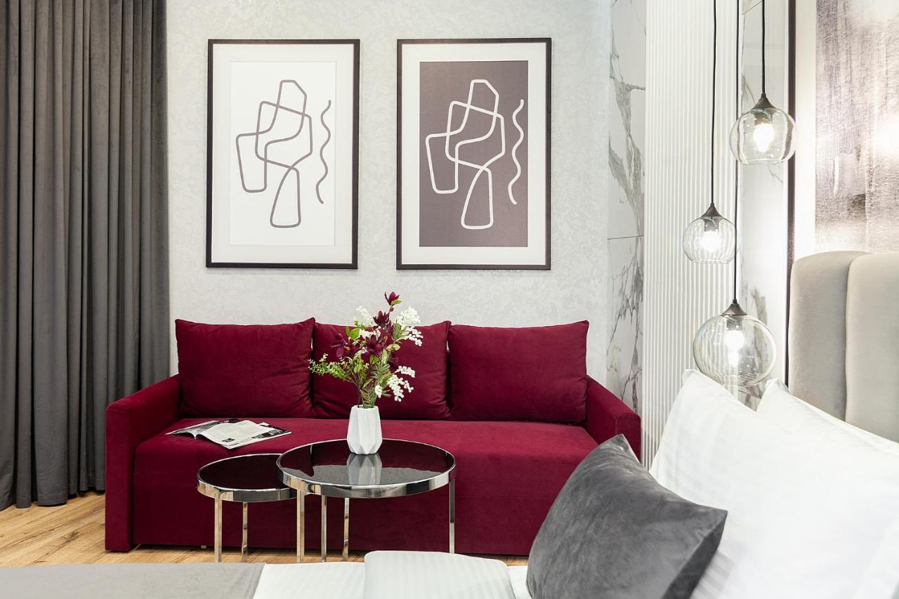 Lovely Apartment On Drahomanova Street Leopoli Esterno foto